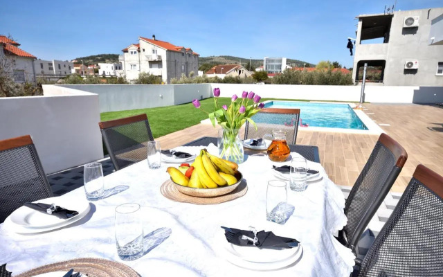 Marina House