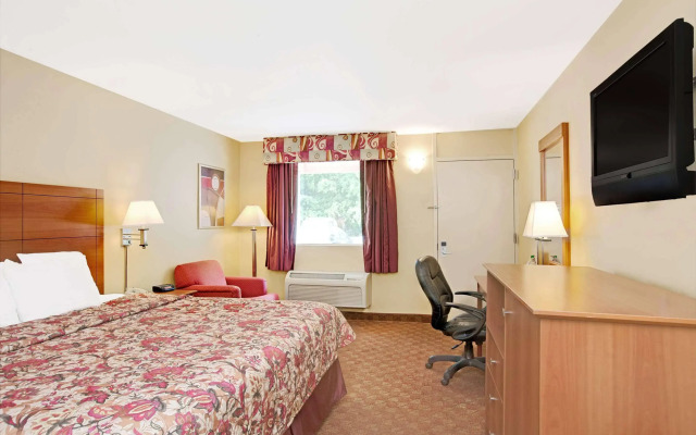 Red Roof Inn Bordentown - McGuire AFB