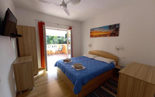 Apartments Vinko Mljet- One-bedroom Apartment With Terrace