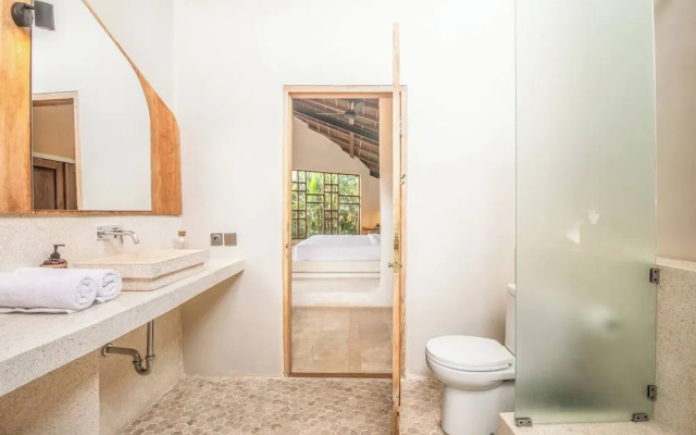 Stylish 2-br Villa With Pool, 800m Canggu Beach
