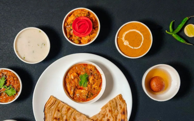 Aarya Boulevard by OYO Rooms