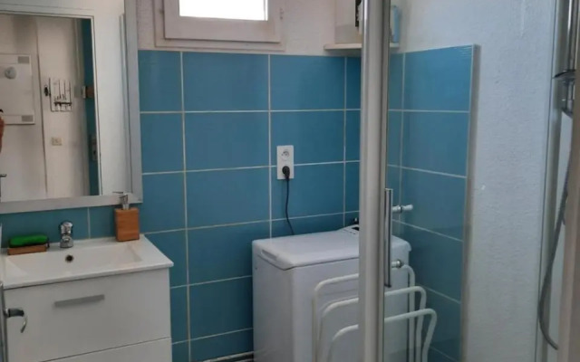 Joli T2 38 m2 rénové idéalement situé