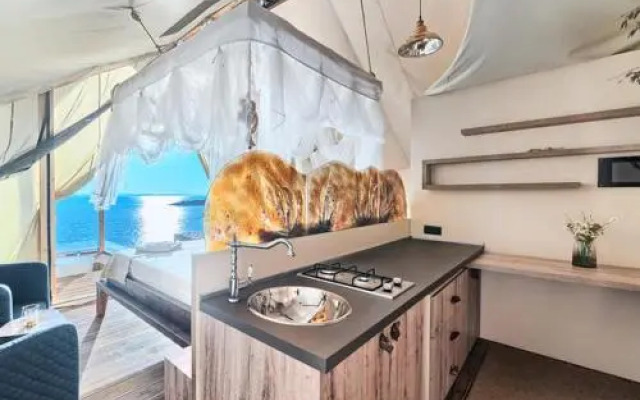 Golden Haven Luxe Glamp Resort