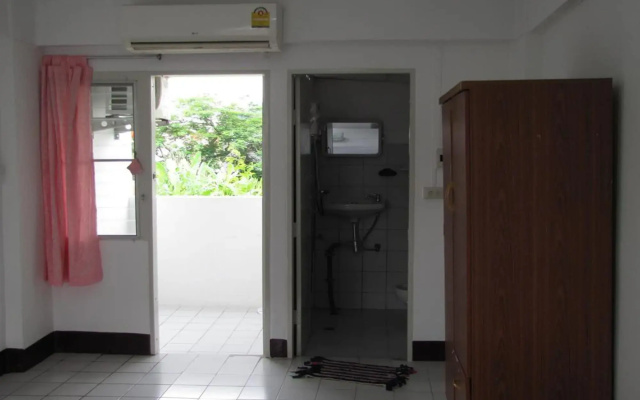 NR Guesthouse – Guest Rooms – Bangkok
