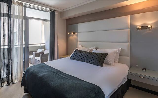 605 The Icon Building