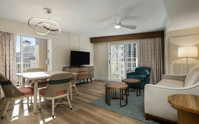 Club Wyndham at Waikiki Beach Walk