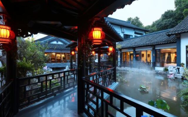 Youjian Jiangnan Hostel