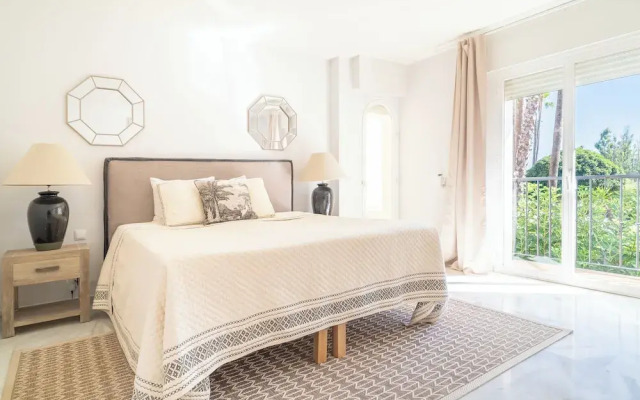 Sanders Beach - Stunning Villa Near Puerto Banus