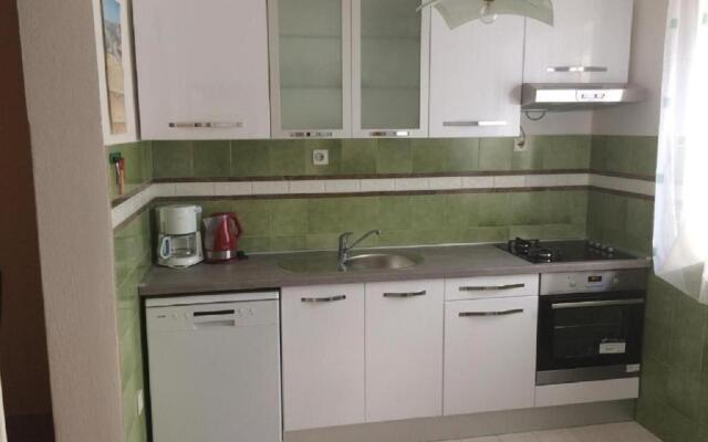 Apartment Anec - 150m from the sea