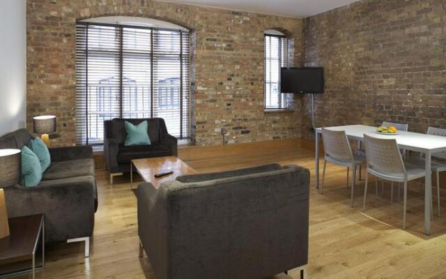 Gate House Apartments, TowerBridge