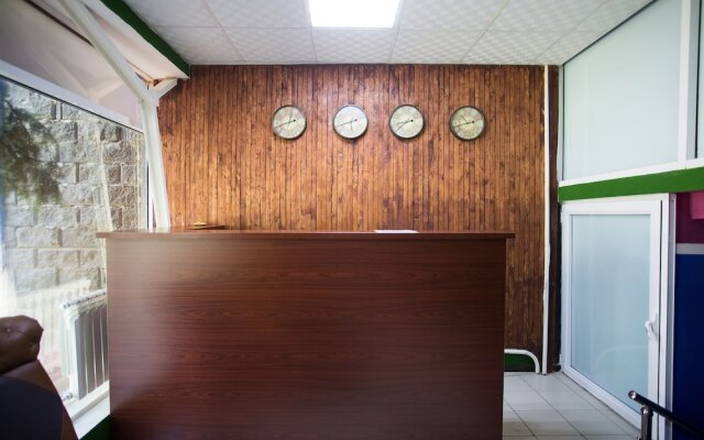 Hostel Eleon