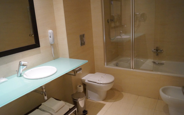 LCB Hotel Fuenlabrada NEW