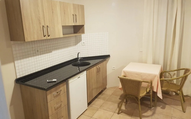 Selenya Apart Hotel
