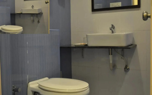 The Crescent Express Hotel Sriperumbudur