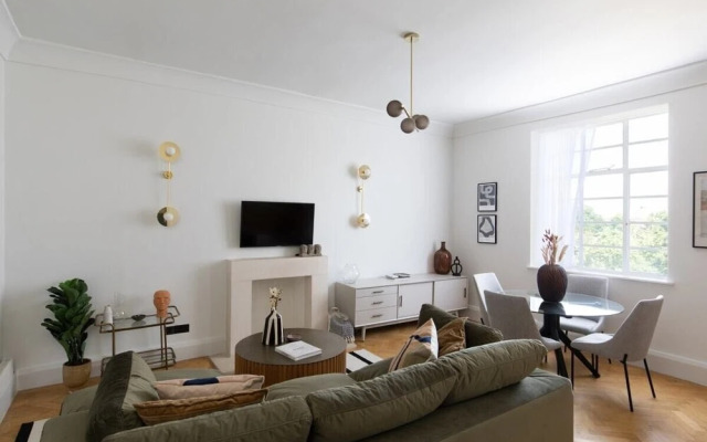 The Primrose Hill Hideaway - Modish 1bdr Flat