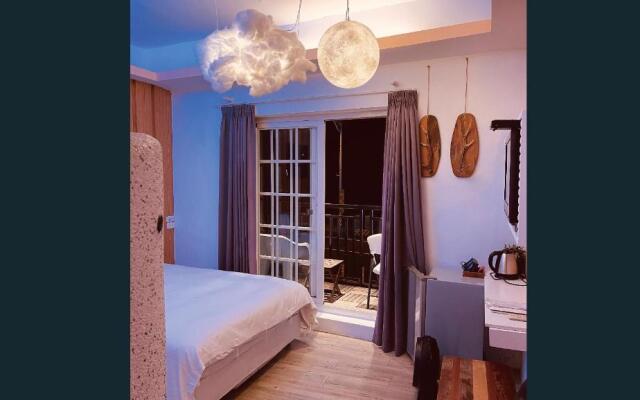 Deer Moon Hostel