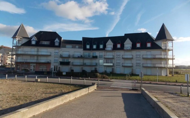 Le B04