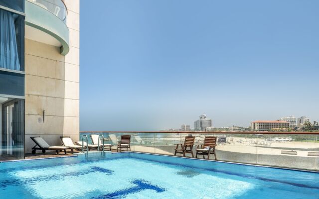 Deluxe 3 BD Marina Apartment in Herzylia