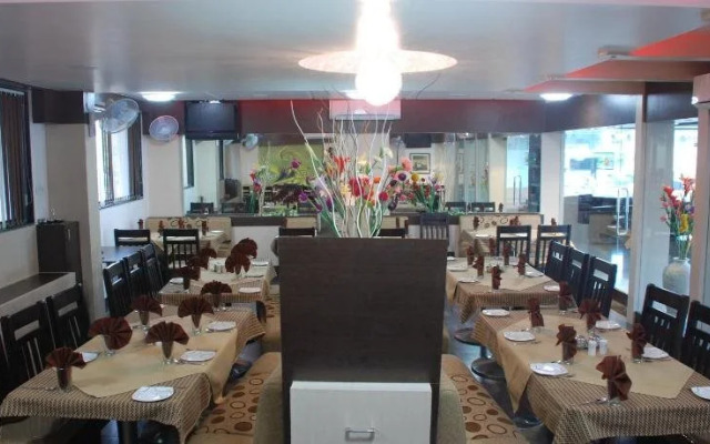 Hotel Tushar Executive