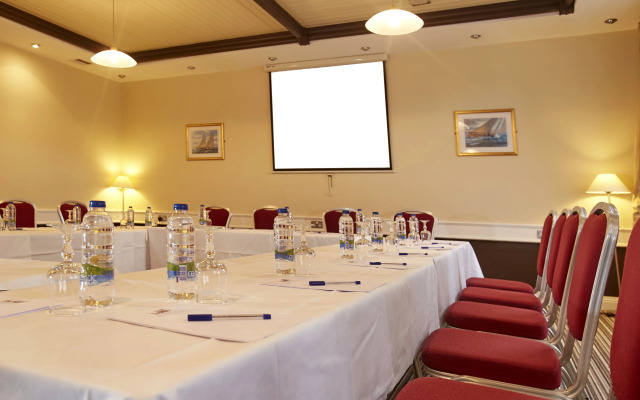 Waterford Marina Hotel