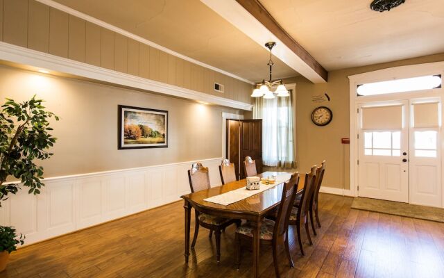 Red Rose Bed & Breakfast