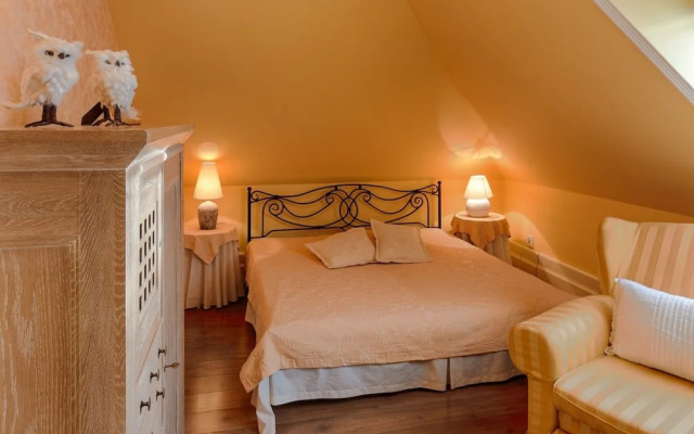 Villa Rosa Restaurant & Pension