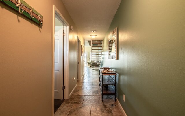 9 G, Two Bedroom Condo