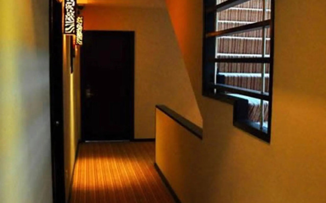 Tat Place Hotel