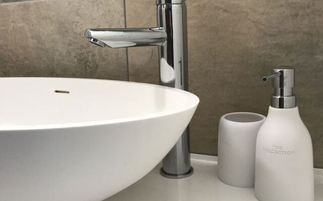 Stones Luxury B&B with hot tub and self-contained rooms