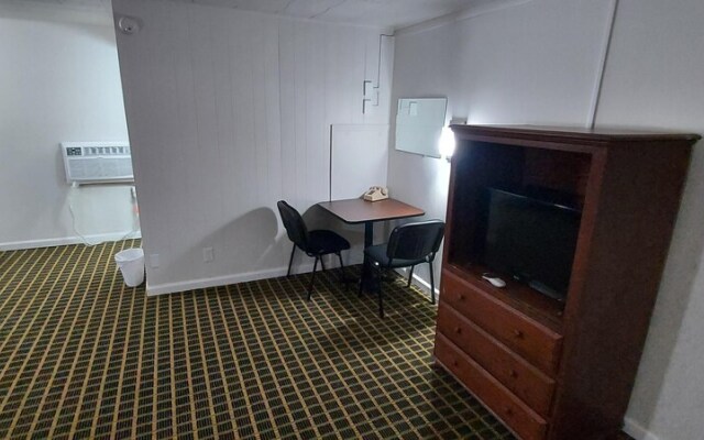 Boone Trail Inn
