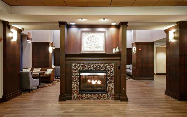 Hampton Inn & Suites Detroit-Canton