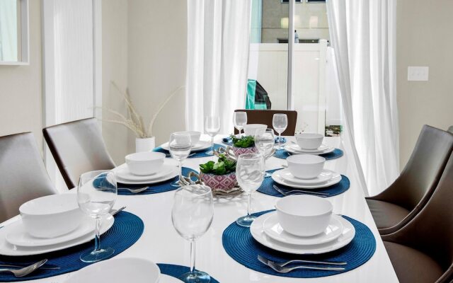 Comfy House at Compass Bay Cb102