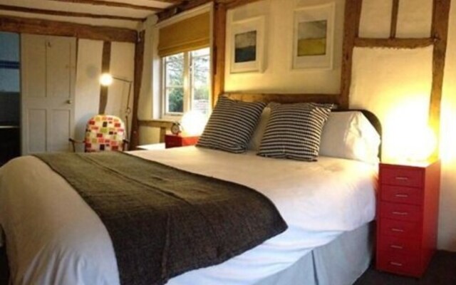 George Inn