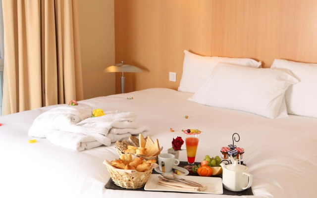 Residhome Suites Paris Sénart