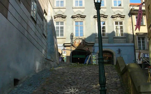 U Zlate Podkovy Apartments