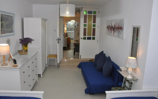 Private Apartment in Pembroke St Julians