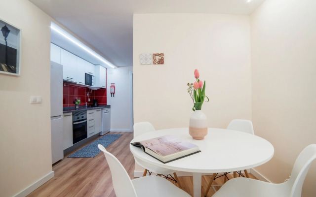 Lis Apartments