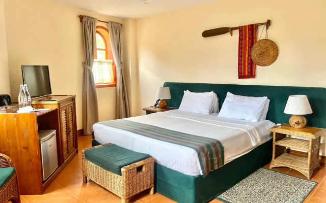 Coco Grove Beach Resort