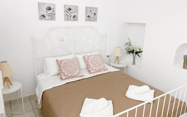 Kampos View - Quiet House at the end of the Road, privet pool