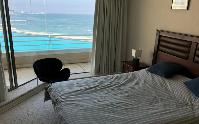 San Alfonso del Mar 802