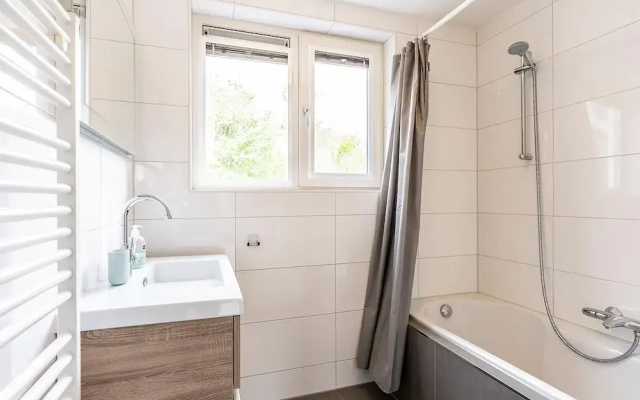Nice, Modern Furnished Holiday Home