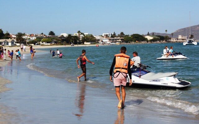 10 The Deck Self catering