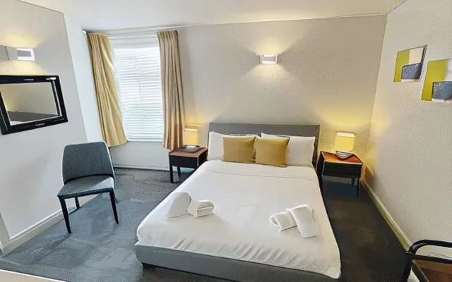 OYO The Croppers Arms