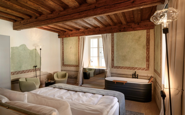 Zlata Ladjica Boutique Hotel