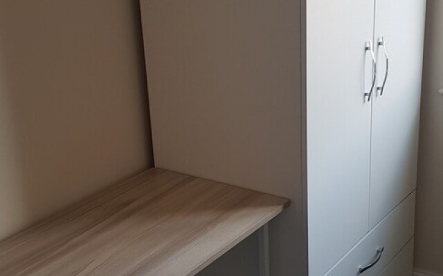 Immaculate 6-bed House in Luton Near Town Center