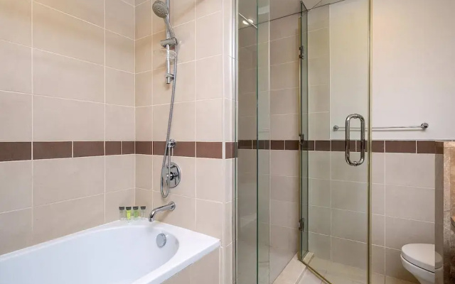BellaVista -2 BR Apartment Fountain View