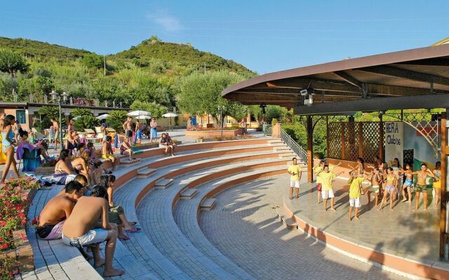 Hera Club Residence