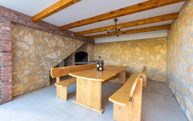 Beautiful Home in Podstrana With Wifi and 1 Bedrooms