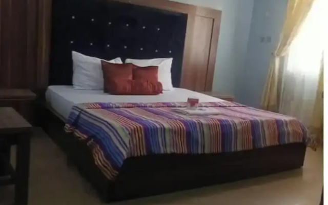 Angels Court Hotel and Suite