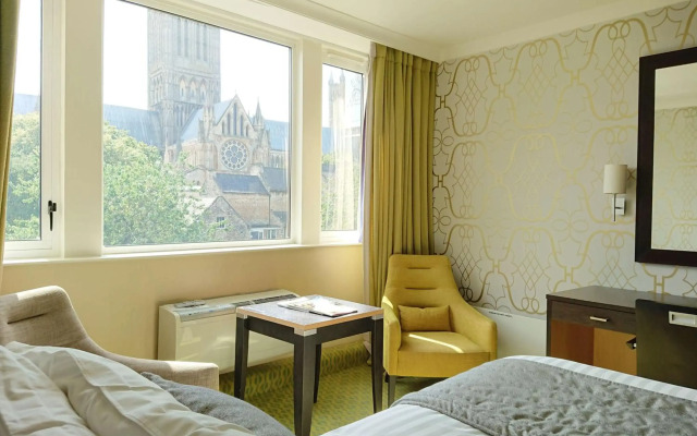 The Lincoln Hotel